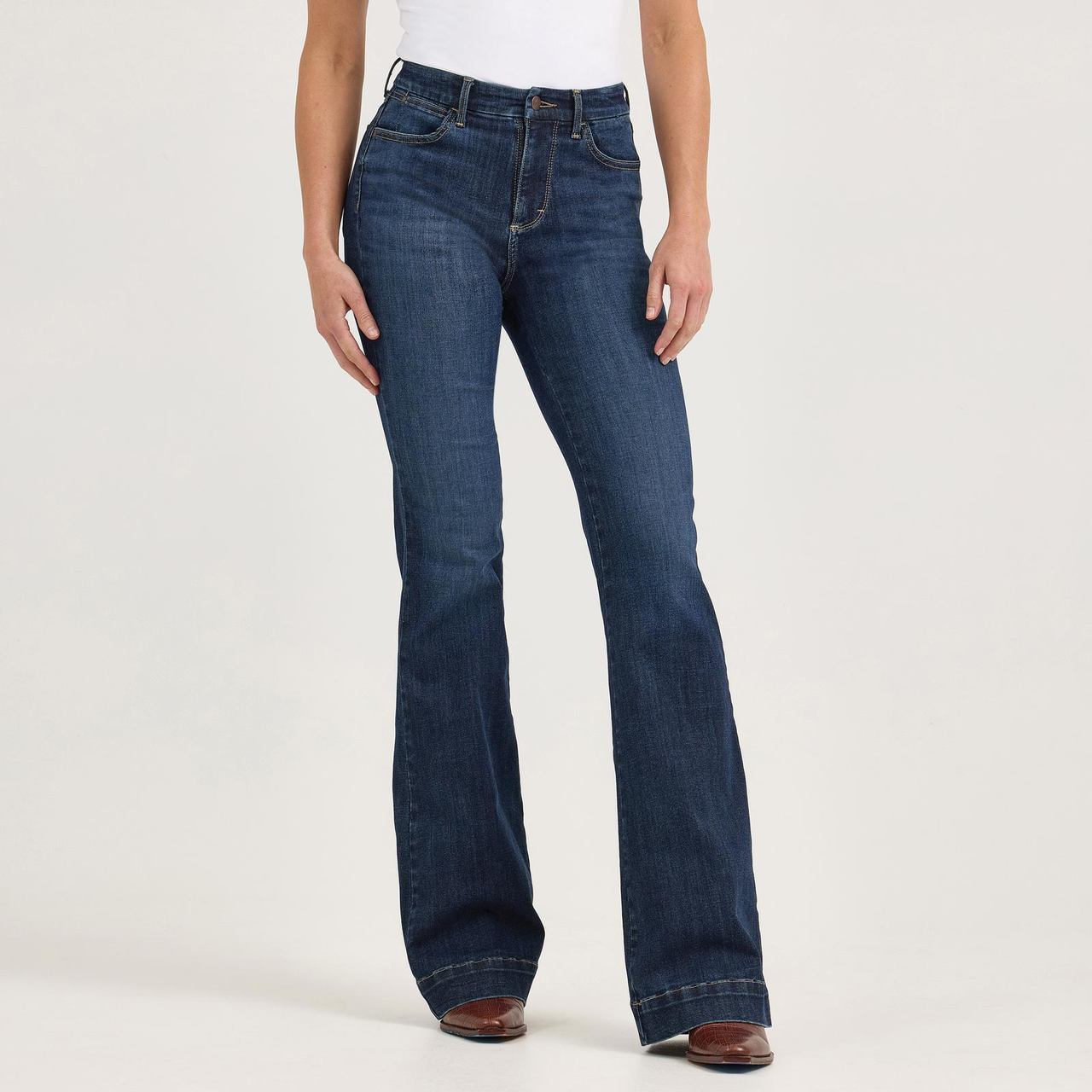 Wrangler® Women's Bespoke High Rise Jeans - Alexandra