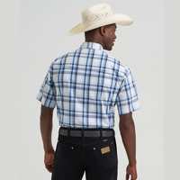 Wrangler® Men's Wrinkle Resistant Short Sleeve Shirt - Blue Plaid