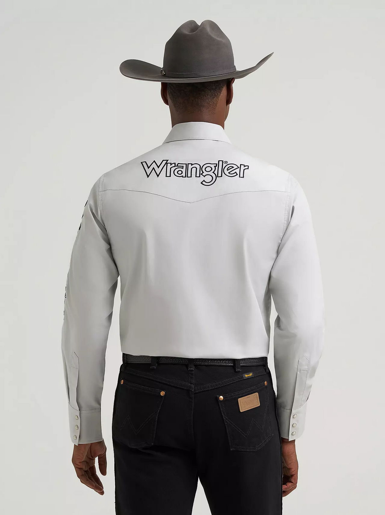 Wrangler® Men's Logo Long Sleeve Snap Shirt - Grey