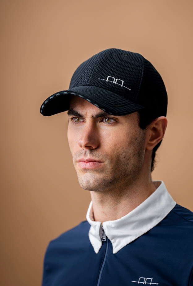 AA® Motion Lite Cap